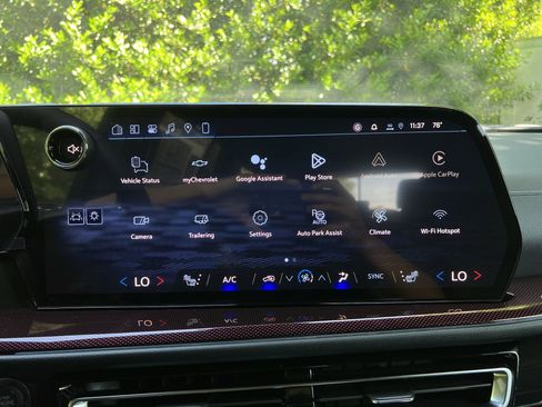 New 2026 Chevrolet Traverse Z71 w/ Enhanced Driving Package AWD/4WD image 25