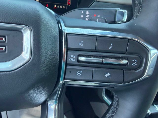 Certified 2026 GMC Acadia Elevation w/ Elevation Premium Package FWD image 18