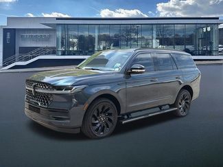 New 2026 Lincoln Navigator Reserve AWD/4WD video 3