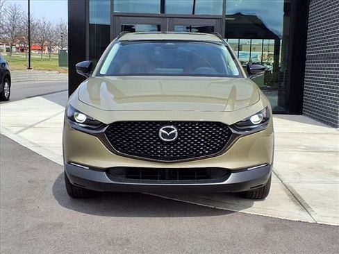 New 2025 MAZDA CX-30 Carbon image 6