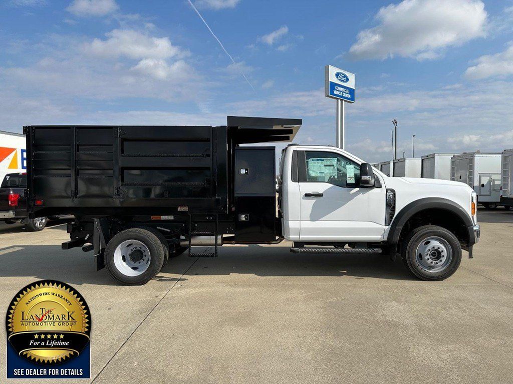 Used 2023 Ford F550 4x4 Regular Cab Super Duty image 2