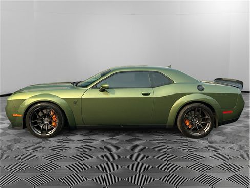 Used 2019 Dodge Challenger SRT Hellcat Redeye RWD image 2