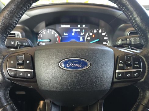 Used 2020 Ford Explorer XLT w/ Equipment Group 202A AWD/4WD image 24