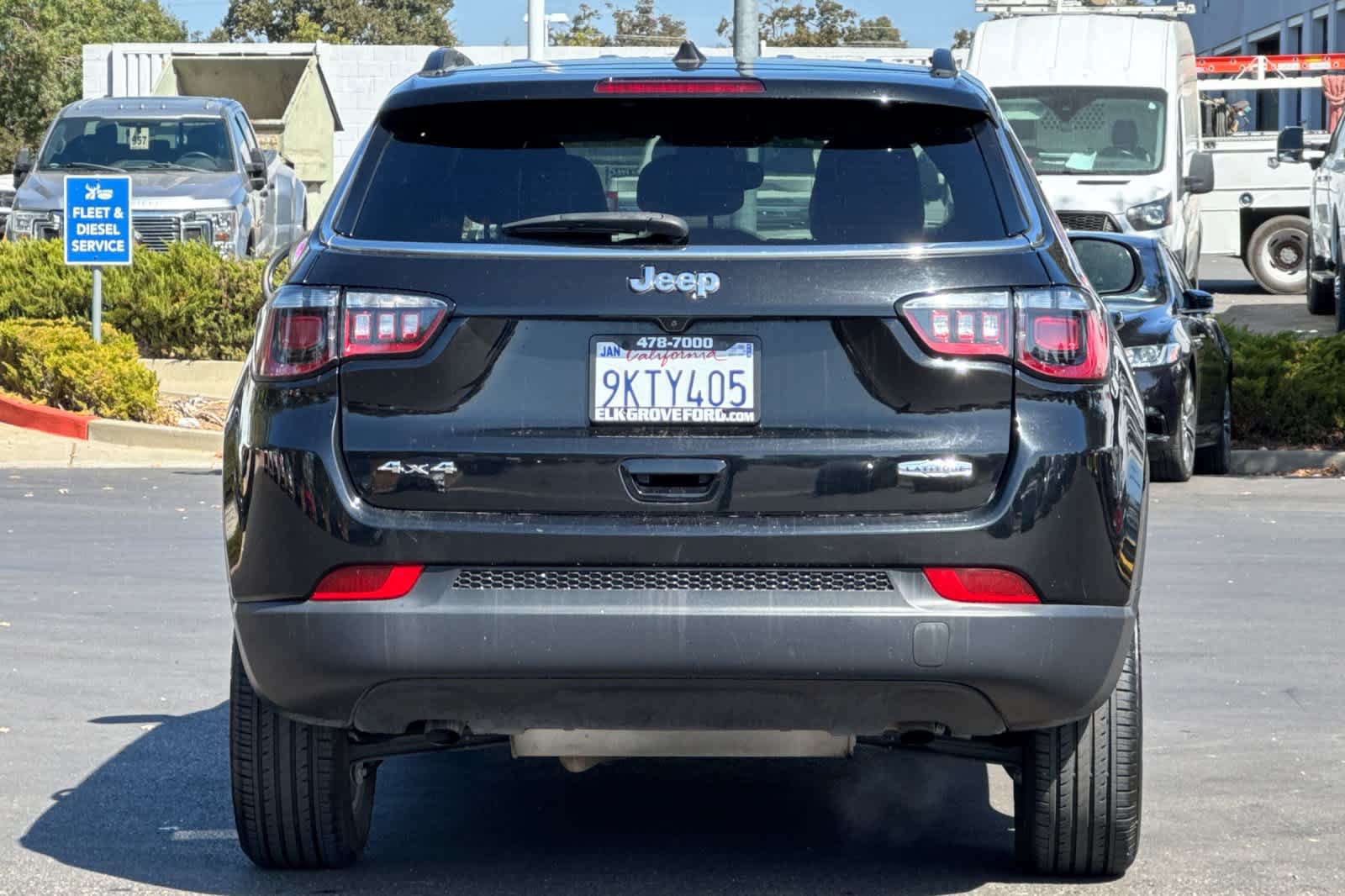 Used 2024 Jeep Compass Latitude AWD/4WD image 7