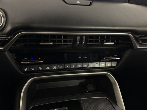 Used 2025 MAZDA CX-70 3.3 Turbo S w/ Premium Package image 20