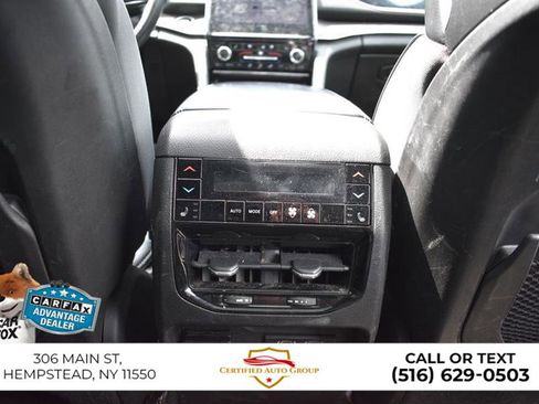 Used 2022 Jeep Grand Cherokee Overland w/ Luxury Tech Group IV AWD/4WD image 29
