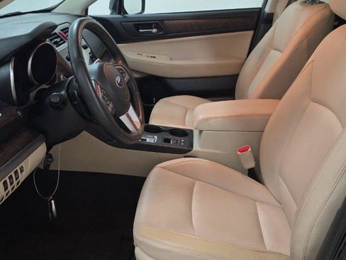 Used 2017 Subaru Outback 2.5i Limited AWD/4WD image 7