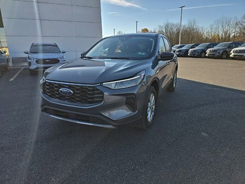 Used 2025 Ford Escape Active image 1