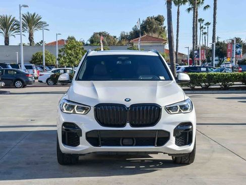 Used 2022 BMW X5 M50i w/ Executive Package image 2