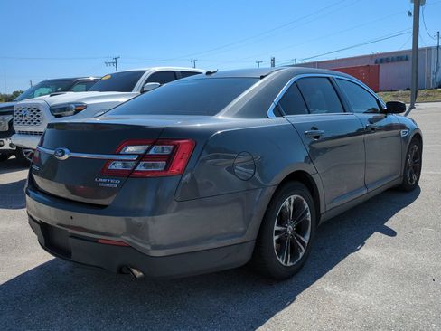 Used 2015 Ford Taurus SEL FWD image 4