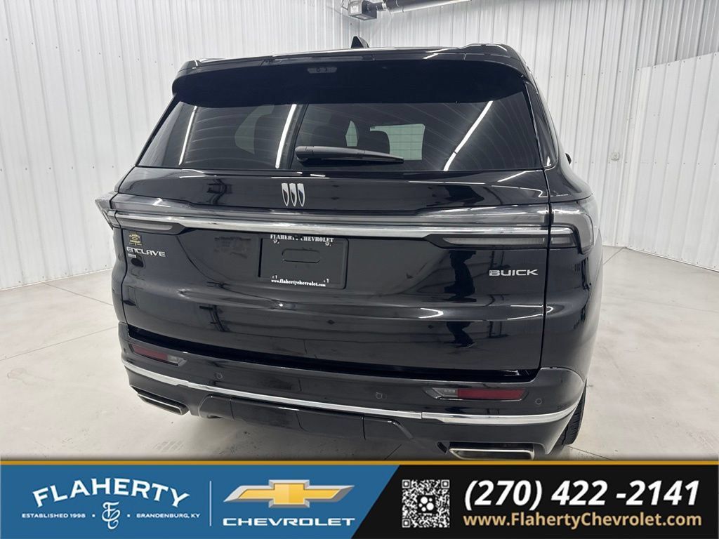Used 2025 Buick Enclave Avenir w/ Super Cruise Package AWD/4WD image 4