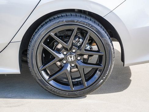 Used 2022 Honda Civic Sport image 6