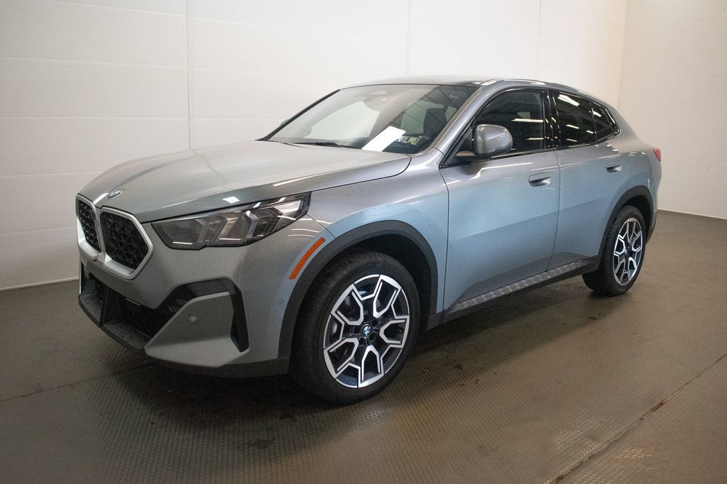 Used 2026 BMW X2 xDrive28i w/ Technology Package AWD/4WD image 8