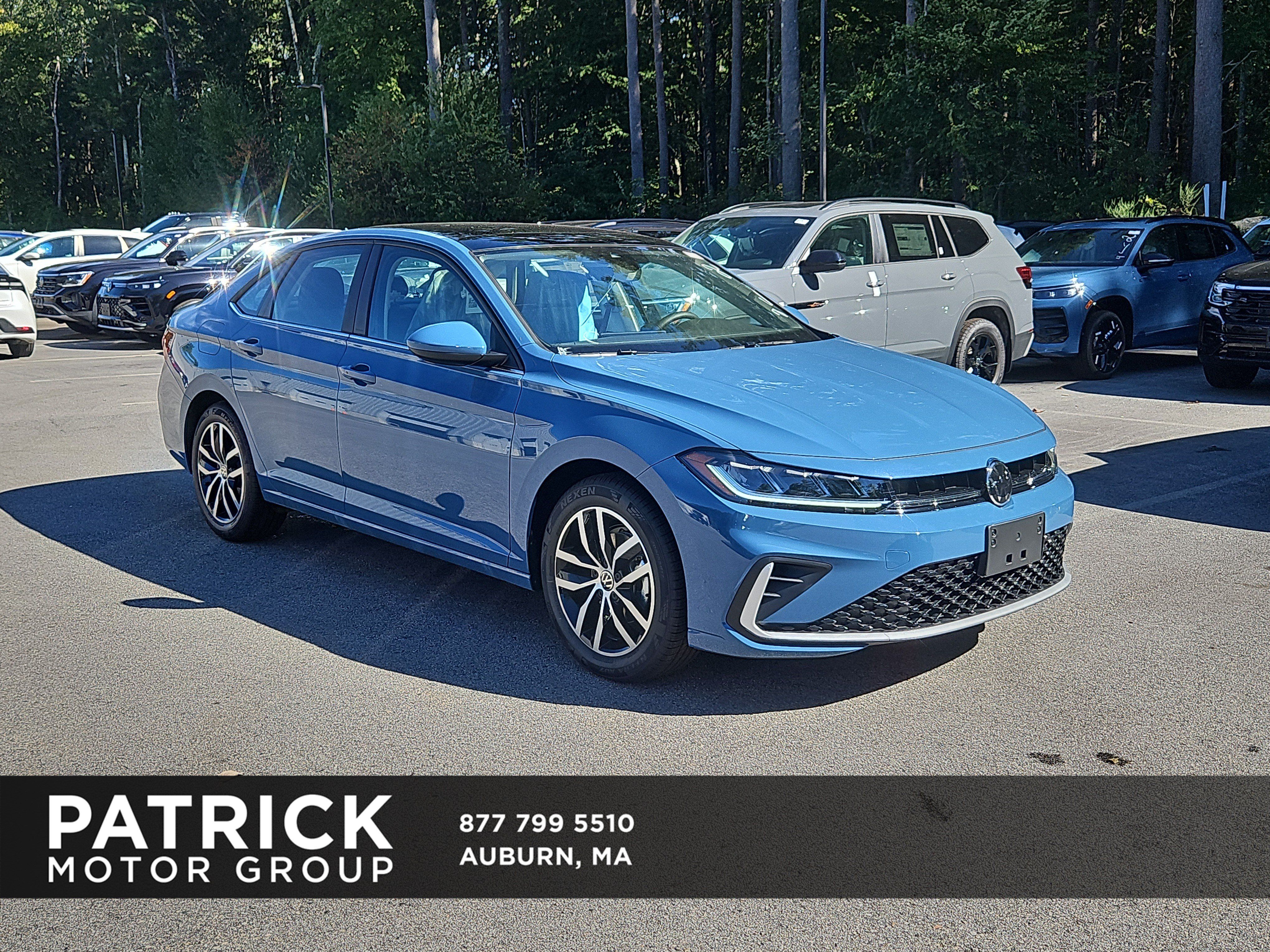 New 2027 Volkswagen Jetta SE FWD image 1