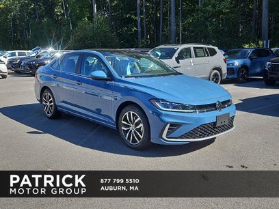 New 2027 Volkswagen Jetta SE