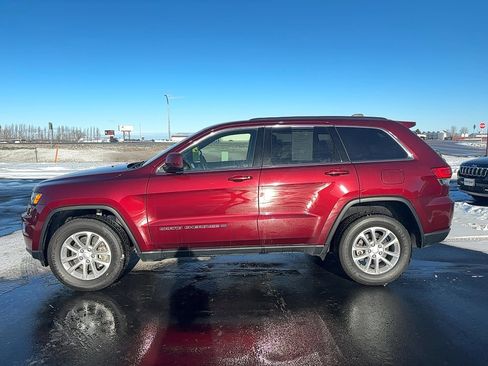 Used 2022 Jeep Grand Cherokee Laredo X image 8