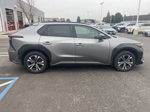 Used 2024 Toyota bZ4X XLE image 4