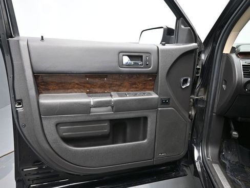 Used 2019 Ford Flex Limited AWD/4WD image 16