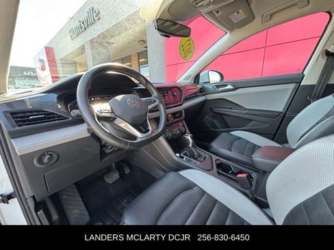 Used 2022 Volkswagen Taos SEL w/ Panoramic Sunroof Package image 20