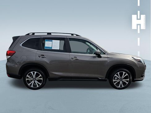 Used 2024 Subaru Forester Limited AWD/4WD image 3