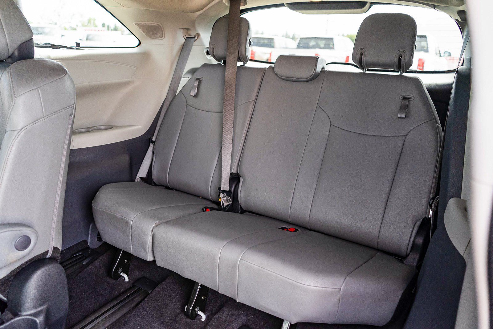 Certified 2023 Toyota Sienna Limited AWD/4WD image 20