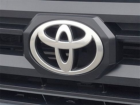 Certified 2025 Toyota Tacoma SR image 30