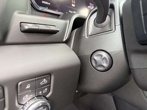 Used 2026 GMC Sierra 1500 Denali AWD/4WD image 19