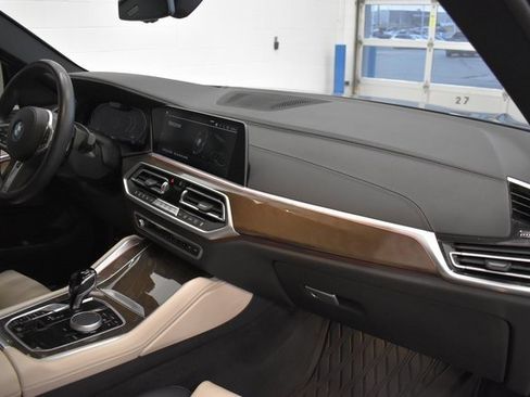 Used 2022 BMW X6 xDrive40i w/ M Sport Package image 20