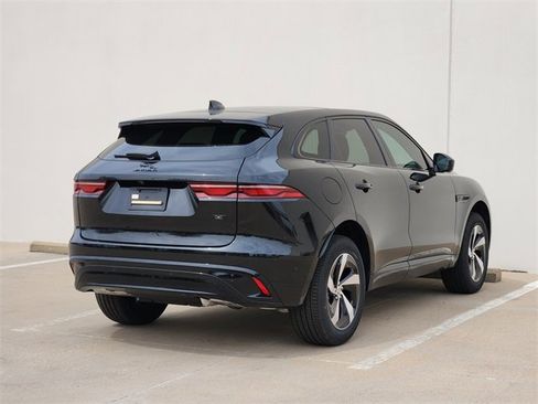 Used 2026 Jaguar F-PACE R-Dynamic S image 7