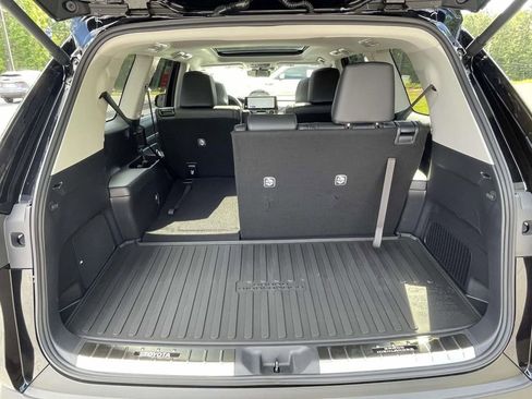 New 2026 Toyota Grand Highlander AWD image 6