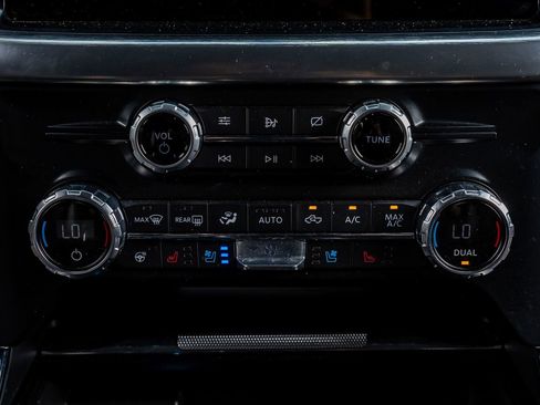 Used 2021 Ford F150 Lariat w/ Equipment Group 502A High image 26