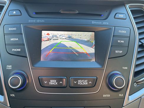 Used 2014 Hyundai Santa Fe GLS image 24