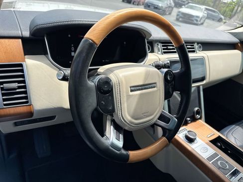 Used 2020 Land Rover Range Rover HSE AWD/4WD image 11