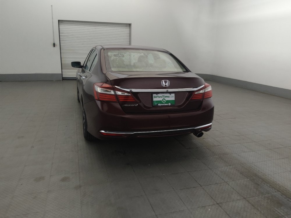 Used 2017 Honda Accord LX image 6