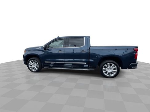 Used 2022 Chevrolet Silverado 1500 High Country w/ High Country Premium Package AWD/4WD image 5
