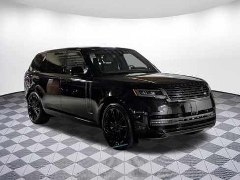 New 2026 Land Rover Range Rover Long Wheelbase SE AWD/4WD image 7