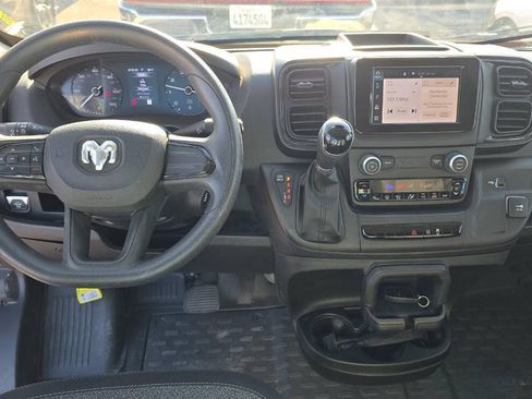 Used 2023 RAM ProMaster 2500 FWD image 9