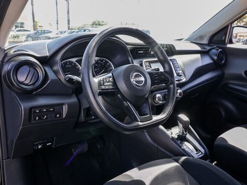 Used 2024 Nissan Kicks S FWD image 15