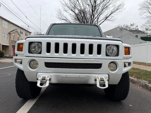 Used 2007 HUMMER H3 image 3