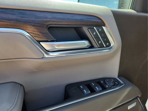 New 2026 GMC Sierra 1500 SLT AWD/4WD image 15
