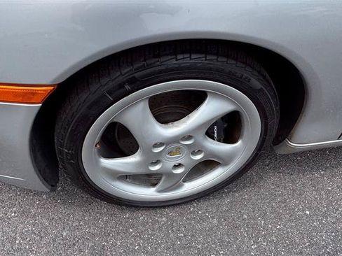 Used 2001 Porsche 911 Cabriolet image 30
