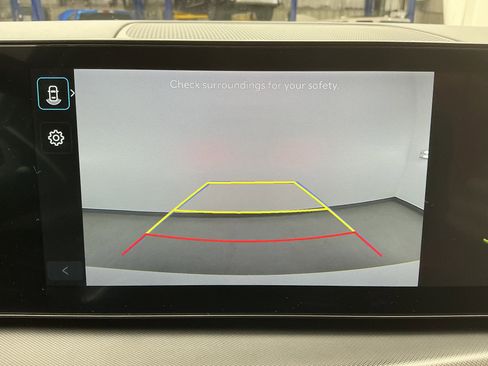 Used 2025 Hyundai Santa Fe SEL image 7