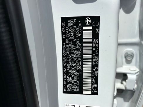 Used 2026 Toyota Prius FWD image 15