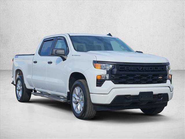 Used 2023 Chevrolet Silverado 1500 Custom AWD/4WD image 2