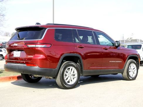 New 2025 Jeep Grand Cherokee L Laredo image 5