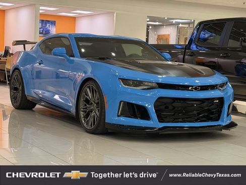 Used 2023 Chevrolet Camaro ZL1 RWD image 2
