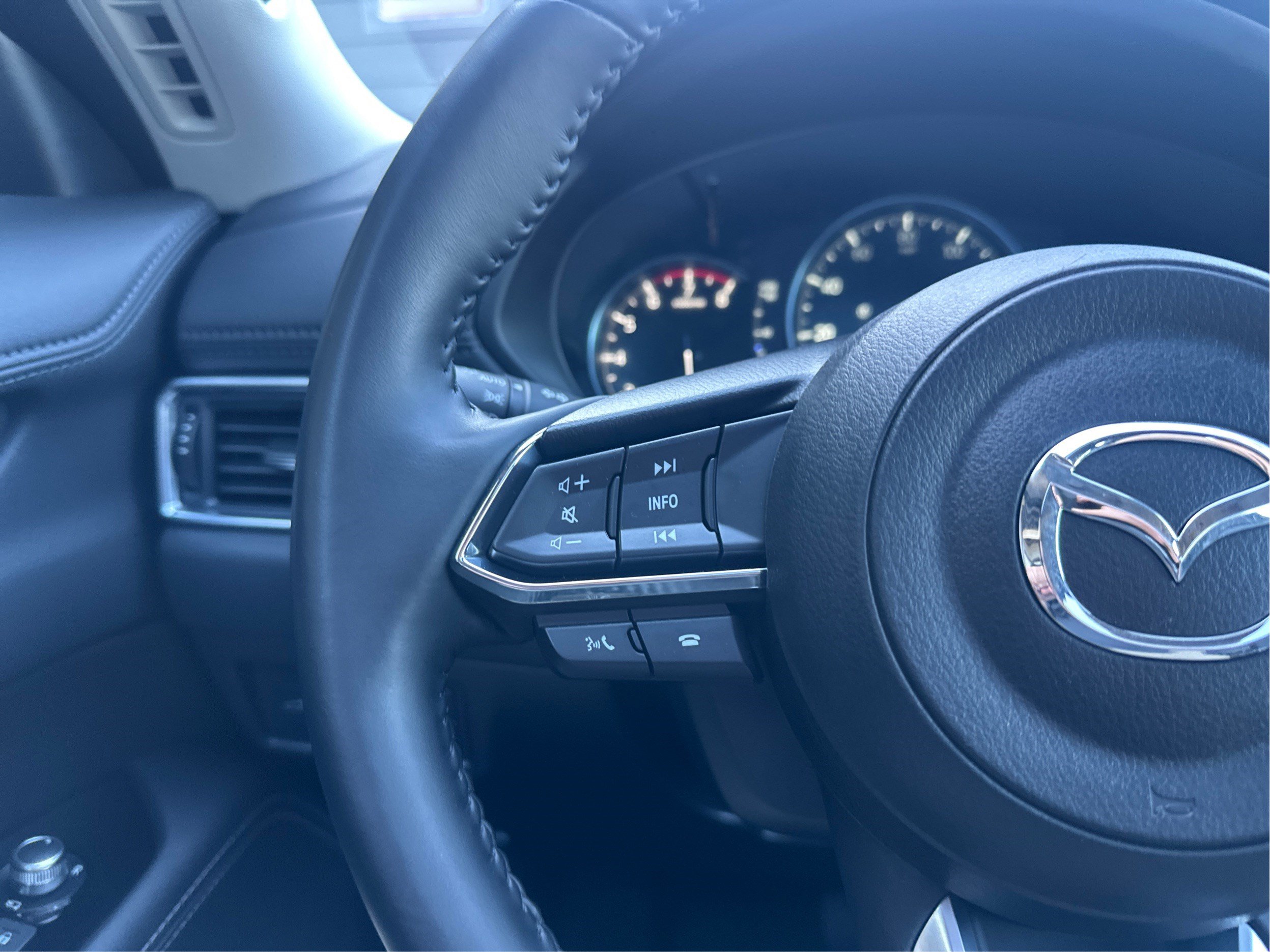 Certified 2025 MAZDA CX-5 AWD 2.5 S w/ Premium Plus Pkg image 33