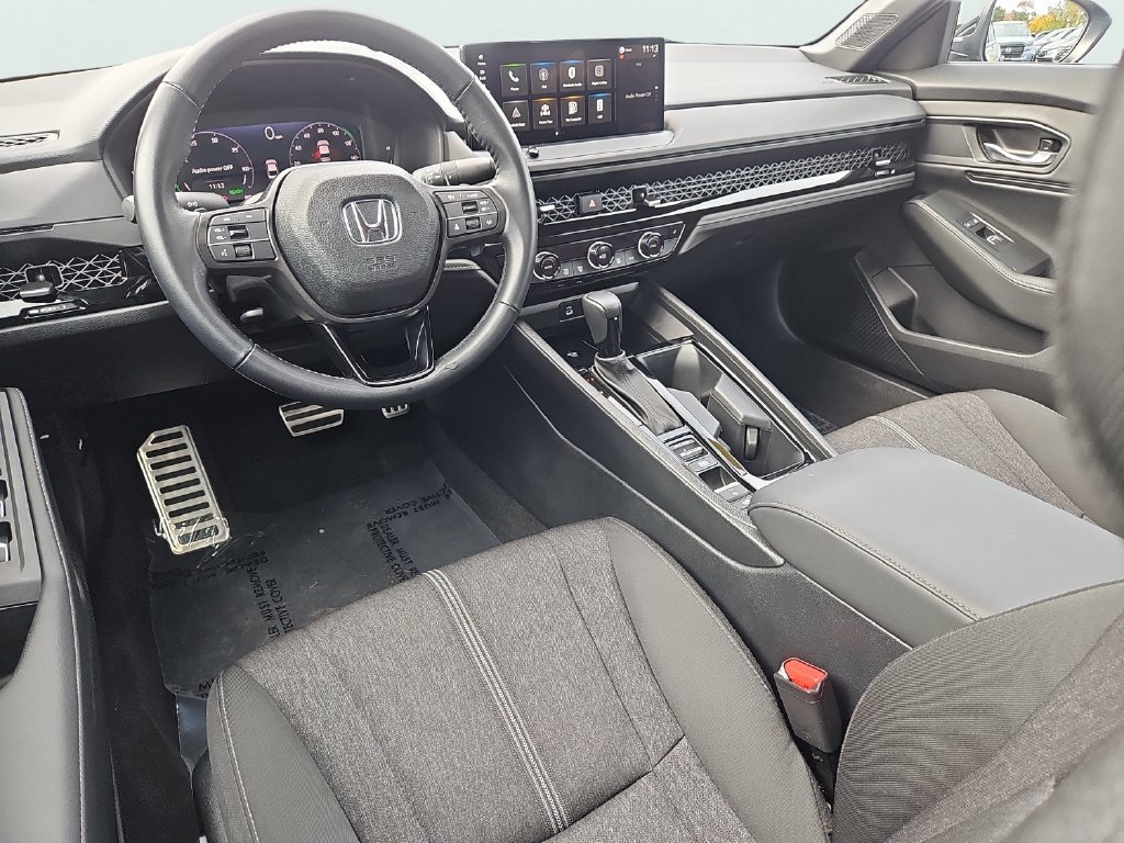 Used 2025 Honda Accord Sport image 11