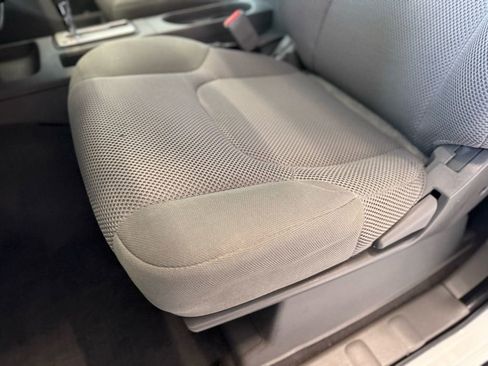 Used 2019 Nissan Frontier SV image 22