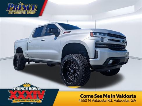 Used 2021 Chevrolet Silverado 1500 RST w/ LPO, Blackout Package image 1